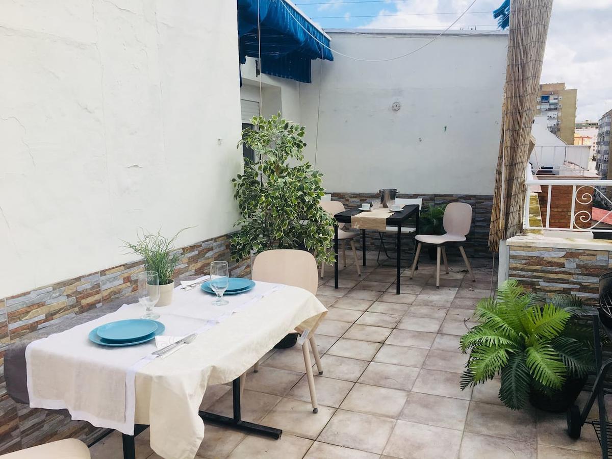Atico Gran Terraza Triana Apartament *